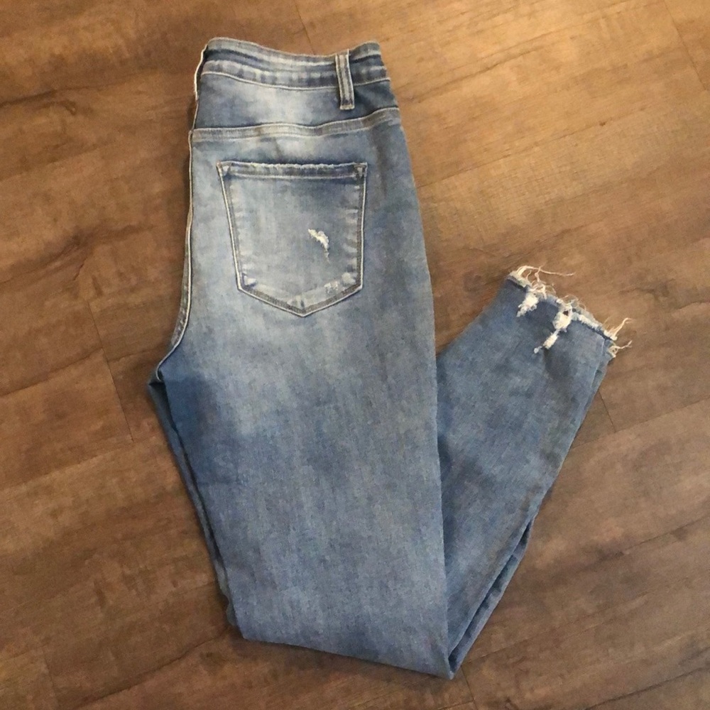 Vervet Distressed Jeans; Sz 30